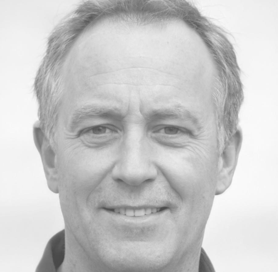 Portrait de Marc Dubois, Directeur Analyse Financière